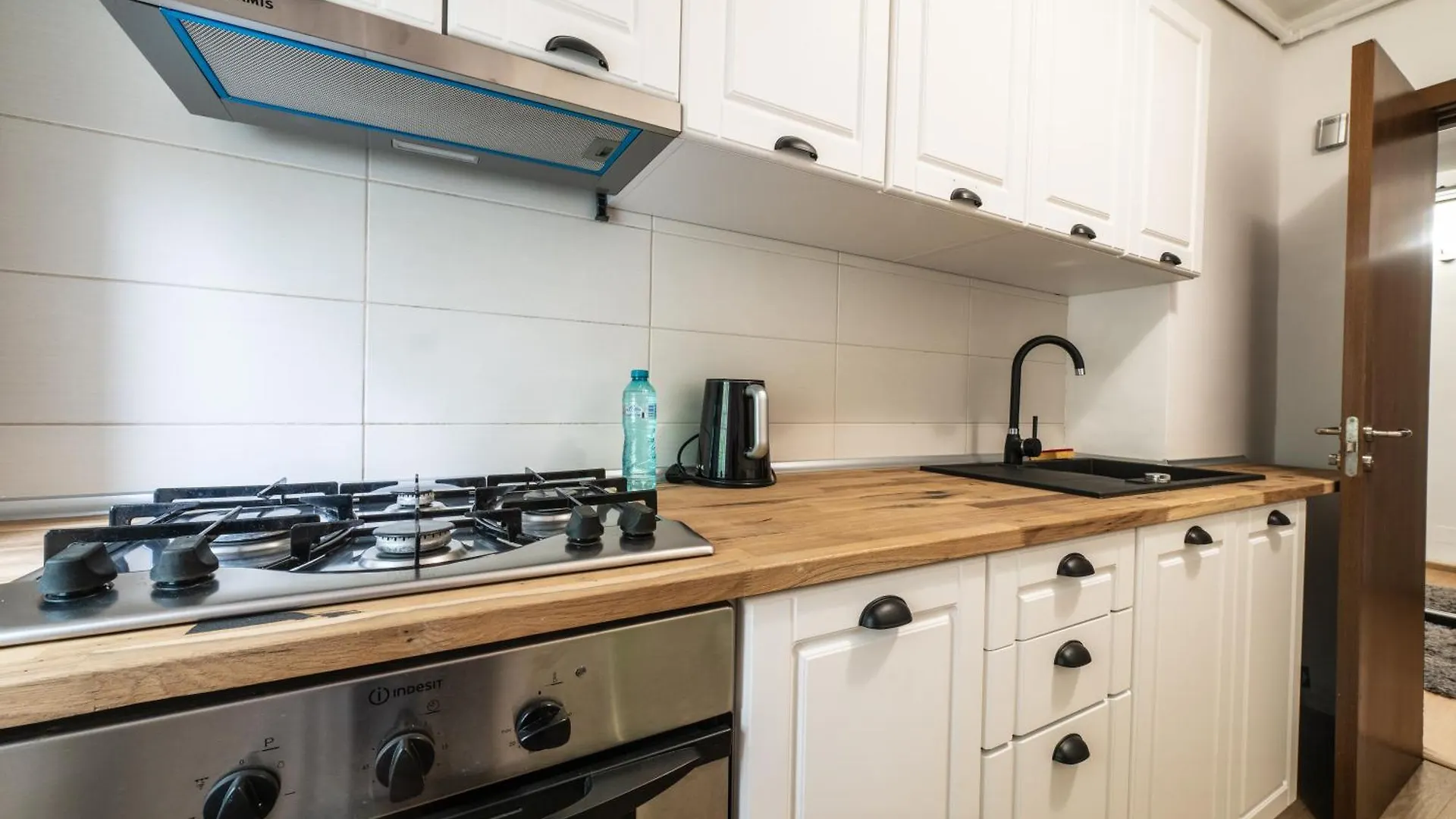 Modern & Cozy Studio - Near Herastrau Park Bucharest Romania